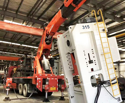 坊子提升工作效率，选择优质折臂吊租赁服务