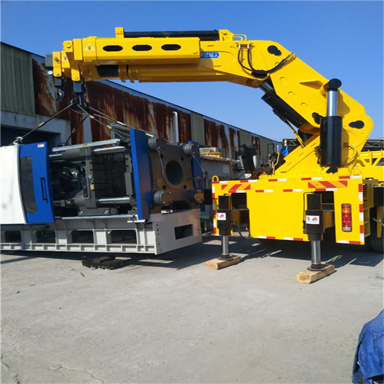 坊子 大吨位折臂吊出租费用解析：一小时租赁多少钱