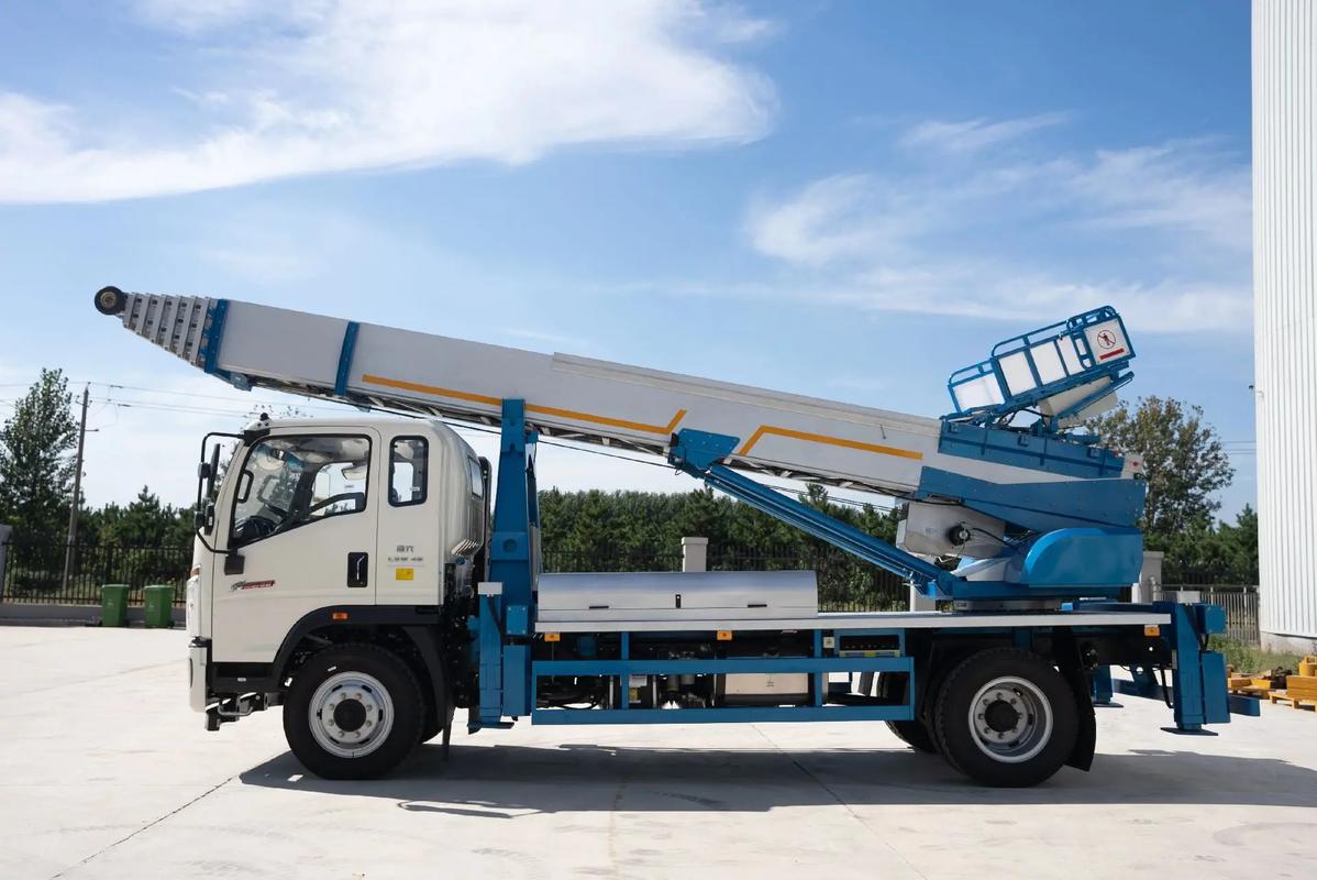 坊子云梯上料车租赁费用