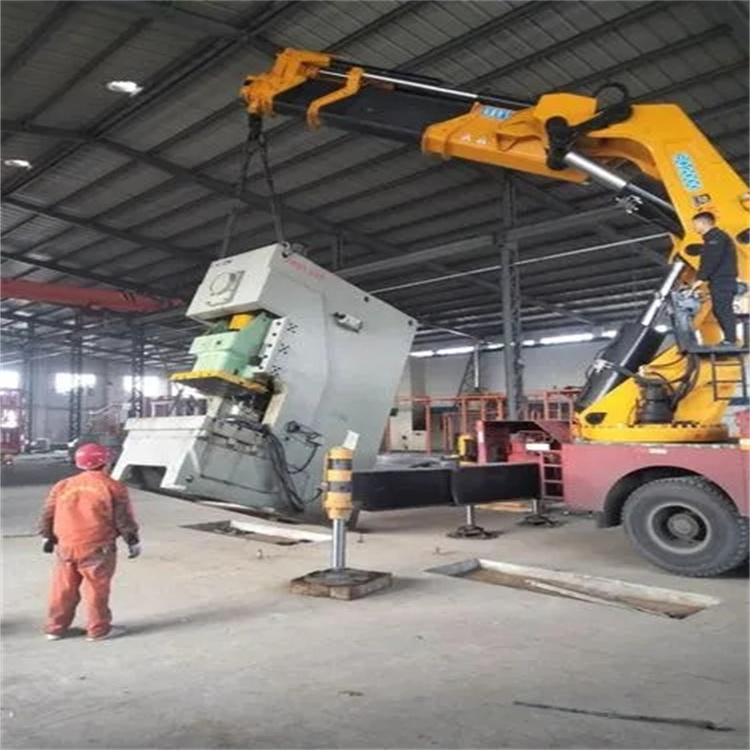 坊子80吨折臂吊车出租附近电话